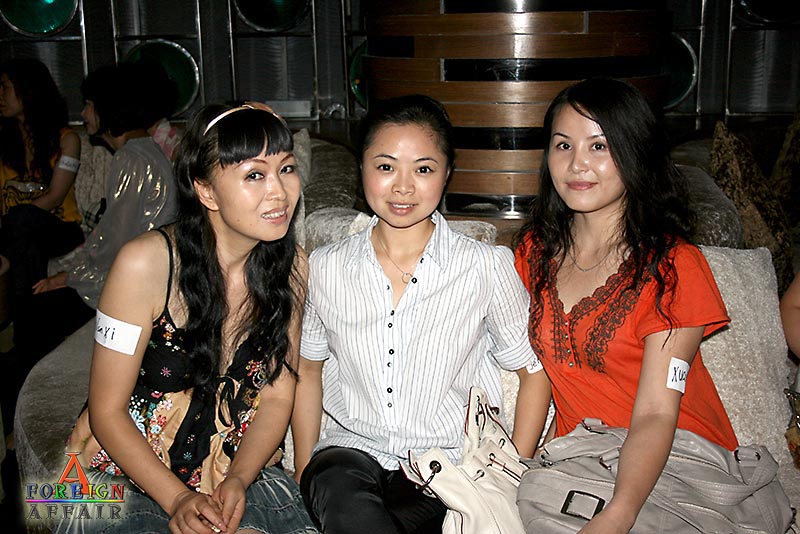 china-women-09-04